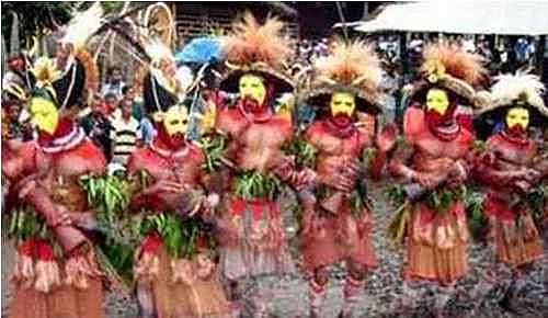 卡图马族人原始生活（卡图马人的奇特节日）