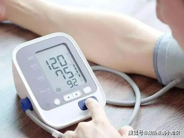 2021“新血压标准”公布，不再是120/80mmHg，自查一下你超标了吗 - 5