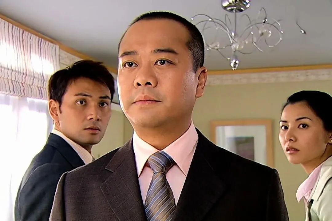 明明是配角脸，偏要演男主，TVB强捧的5位男演员，个个难成器 - 9
