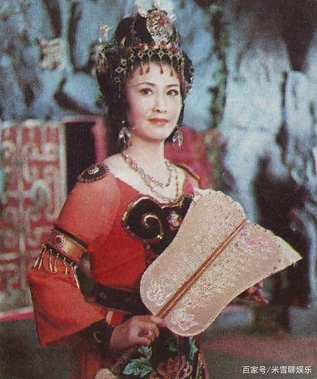 她是“铁扇公主”王凤霞，现实嫁“孙悟空”，却在38岁时香消玉损 - 3