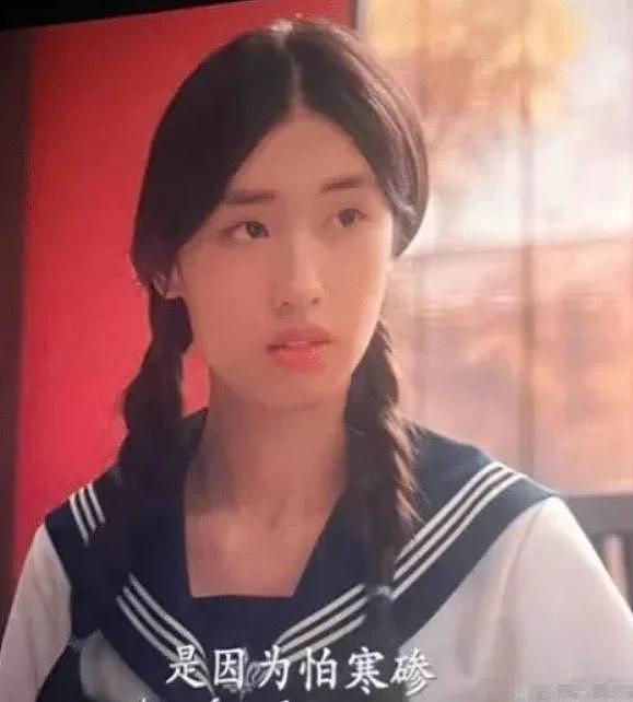 徐帆18岁养女，长得很像爸爸冯小刚，不是亲生却很受宠爱 - 16