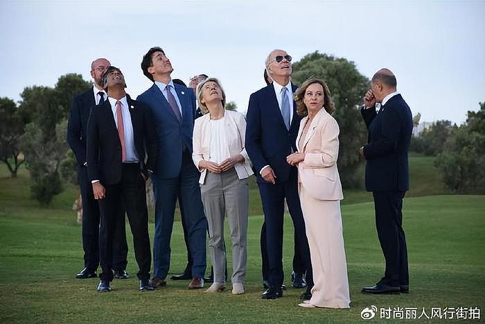 意大利G7峰会第一天大合影！意大利美女总理在C位，穿粉色惊艳了 - 14