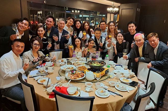 老戏骨李龙基为娇妻举办生日派对 众多TVB艺人同事出席派对 - 7