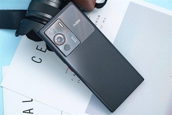 行业第一颗35mm主摄！努比亚Z40 Pro星际黑开箱图赏 - 5
