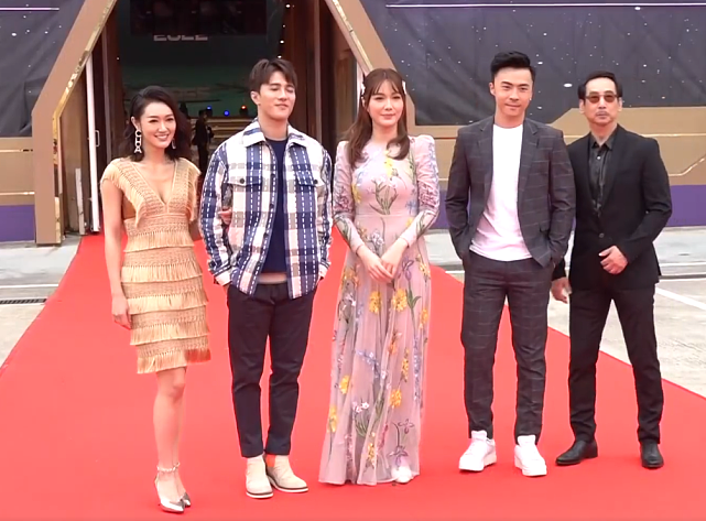 TVB2022年节目巡礼：明星们的打扮有点土，但采访环节是真敢讲 - 6