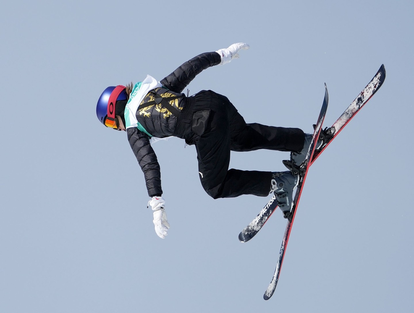 谷爱凌，2003年出生，3岁开始接触滑雪，8岁开始练习自由滑雪…… - 6