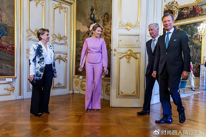 比利时王后陪同卢森堡大公夫人惊艳了！粉色斗篷套装超美，好嫩啊 - 4