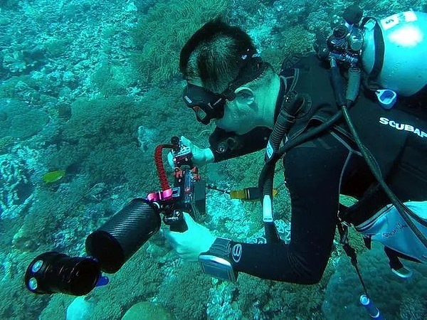 科学家研发无电池无线水下相机 将能效提高至10万倍 - 2