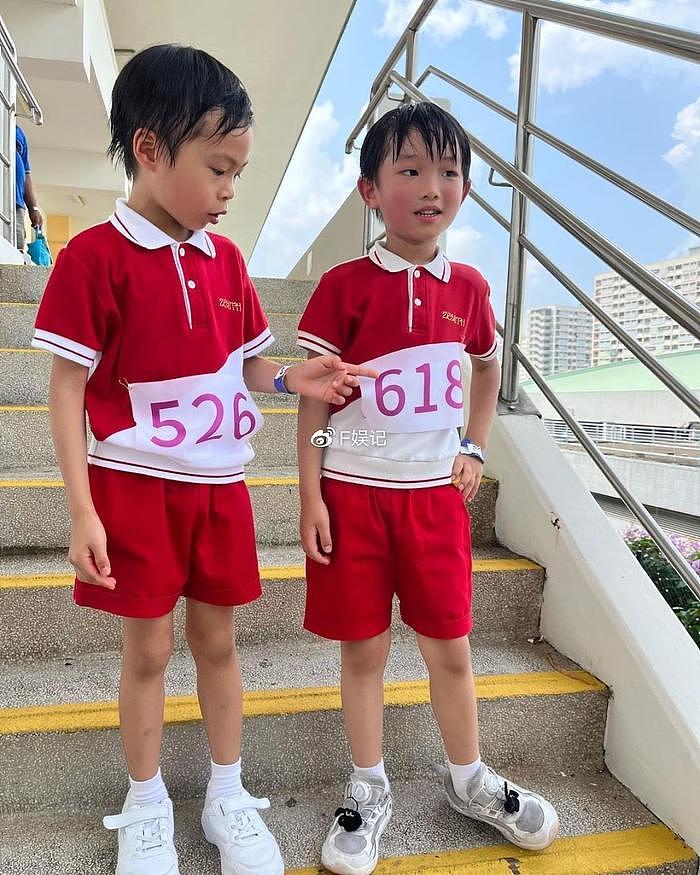 张颖康夫妇陪儿子参加学校运动会 一家人大热天头发湿透依旧很兴奋 - 4