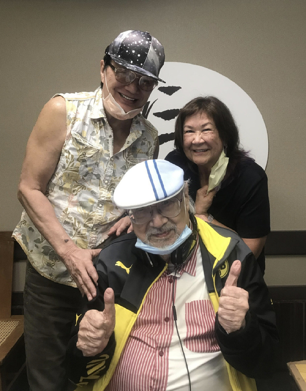 香港乐坛教父离世享年98岁，已是全球最长寿DJ，曾辅助许冠杰成名 - 4