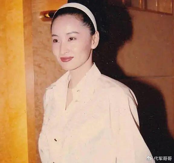 演员于莉：曾是马景涛挚爱，被大佬打掉子宫，至今无人敢娶 - 20