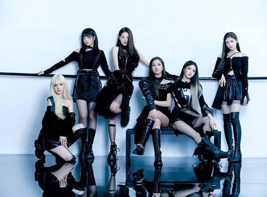 IVE刷新韩国女团出道唱片最高初动纪录！出道仅一周就夺得音乐节目冠军 - 1