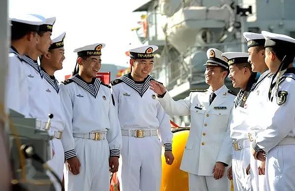 帅出新高度的海军军装，你穿过哪一款？