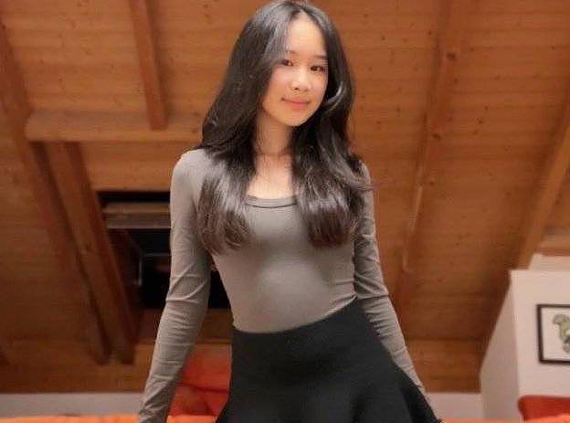 赵文卓大女儿庆14岁生日，身材高挑气质佳，就读于世界第一贵私立中学 - 2