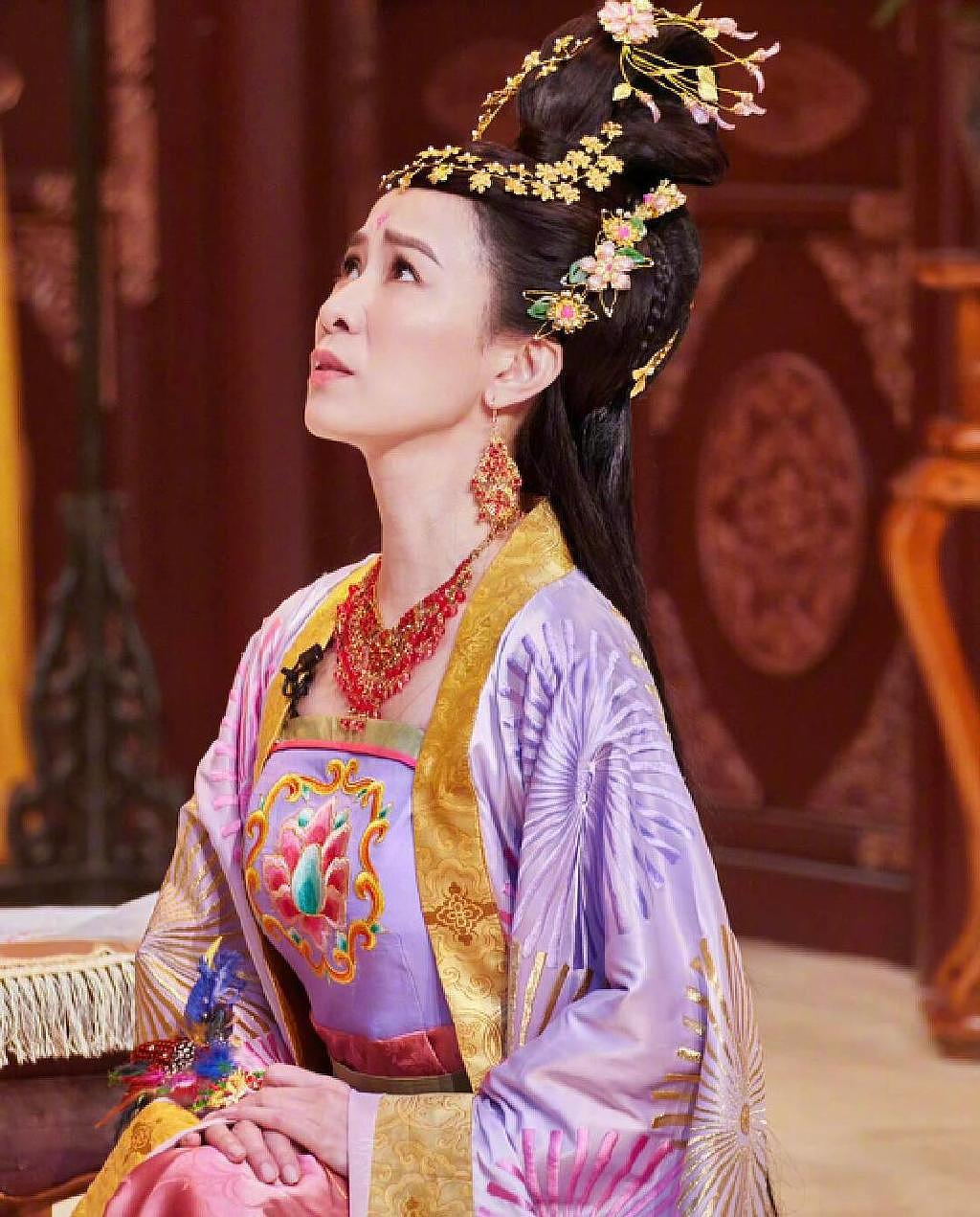 TVB开拍新剧《新闻女王》，佘诗曼回巢做女一，与马国明再续前缘 - 3