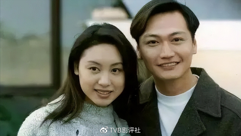 59岁港星爆TVB曾找他拍剧但没谈成，与女友拍拖15年感情稳定 - 5