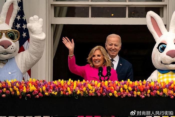 拜登夫妇在白宫庆祝复活节好欢乐！充满童趣，夫人穿粉色大衣惊艳 - 9