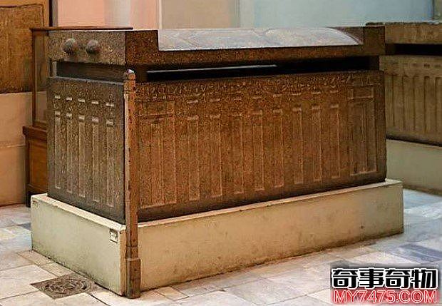 世界上最古老的石棺（4500年来没有被人动过）