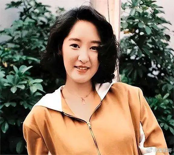 她放弃张国荣，17岁与徐少强未婚生子，7年间无名分，如今后悔吗 - 12