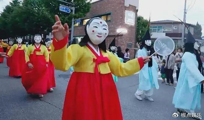 韩国“江陵端午祭”被群嘲，街头群魔乱舞，好好的端午过成中元节 - 2
