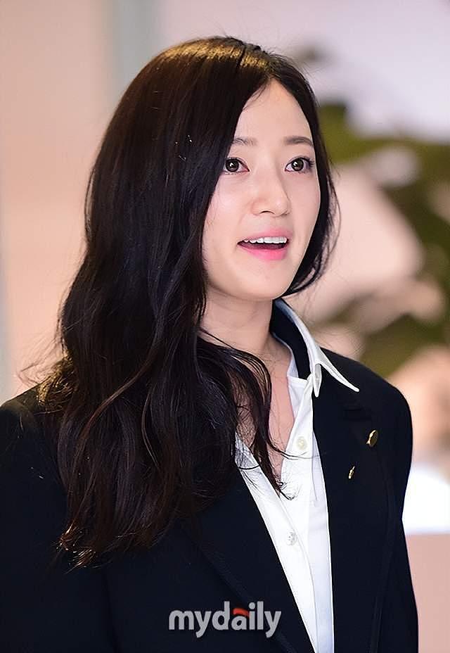 韩国知名女星，承认曾校园霸凌被强制转校，称“此霸凌非彼霸凌” - 3