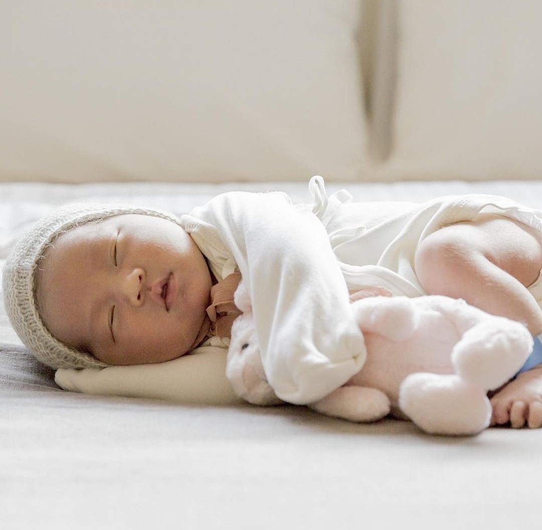 蔡琳为4岁儿子庆生，首晒孕期写真，罕见曝光孩子婴儿时期萌照 - 3