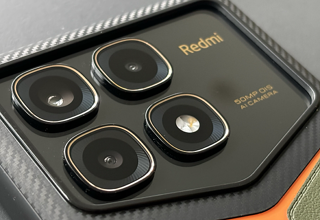 Redmi K70 至尊冠军版体验，流畅线条与独特撞色更加彰显活力 - 5