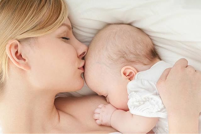 宝宝什么时候“断母乳”最好？过早过晚都不行，要从3方面考量 - 6