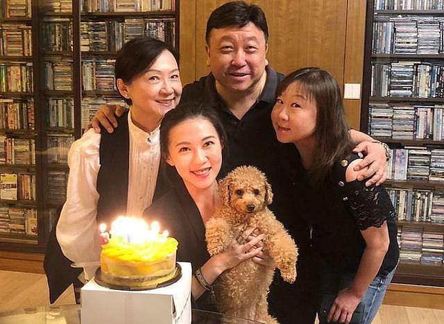 王晶女儿宣布退出TVB，8年来星途平平，往后将继续追寻梦想 - 2