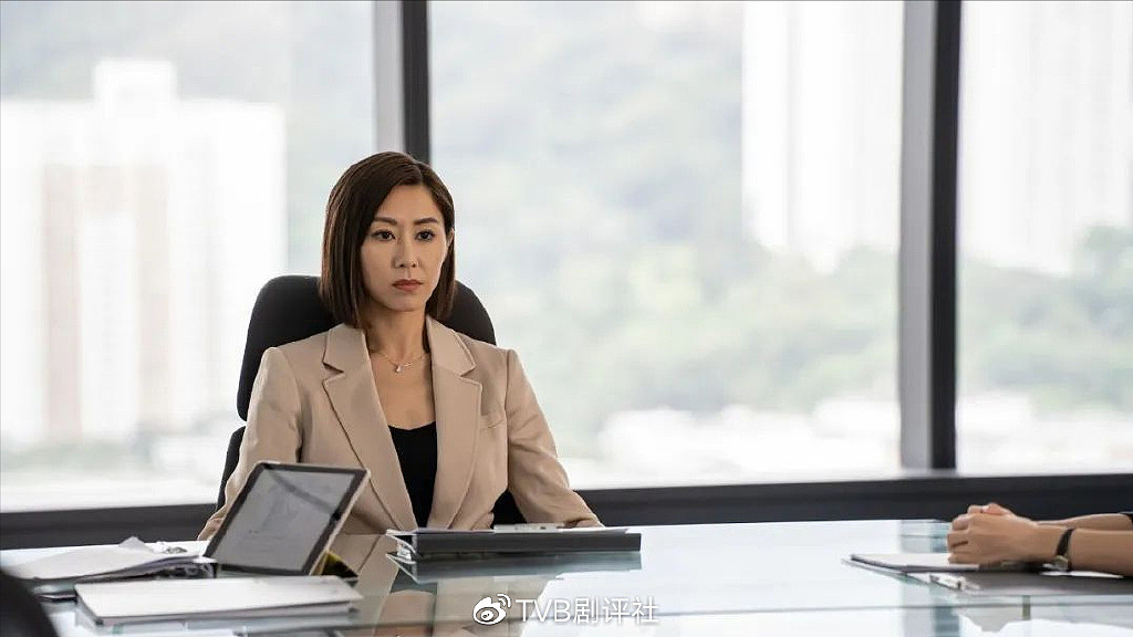 TVB视后新剧演女强人气场强劲，与蔡洁因戏结缘成为好朋友 - 5