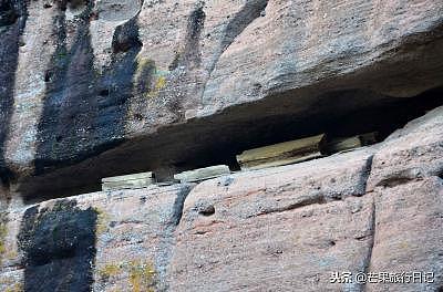江西龙虎山千古之谜，2500年前的悬棺古人如何放上去的？至今未解
