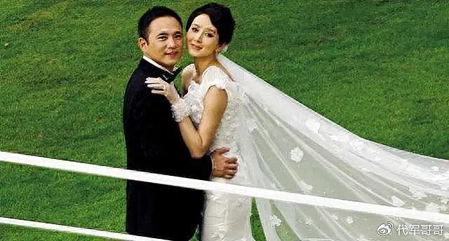 胡静：嫁入马来西亚豪门，丈夫为了不与她分房睡，自己去摘除扁桃体 - 9