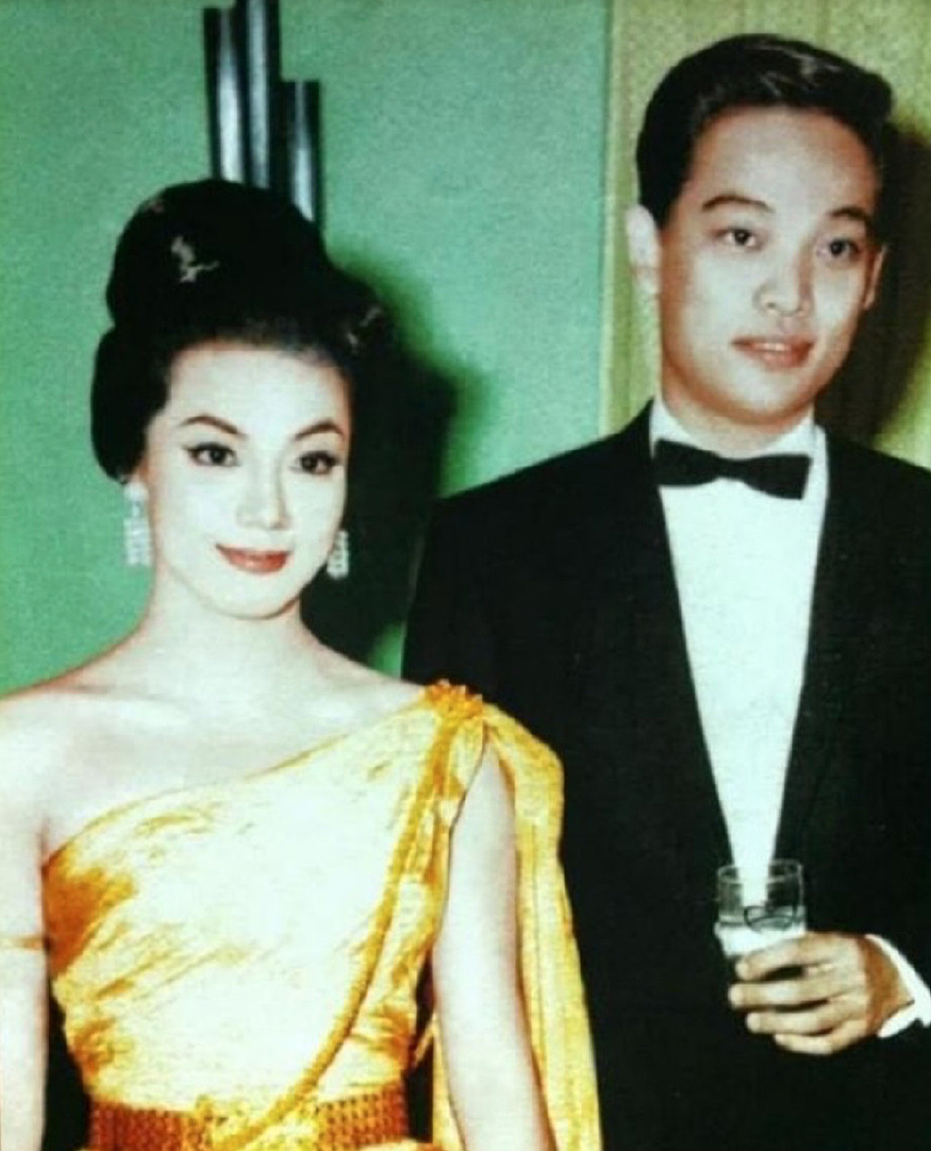 谢贤初恋情人嘉玲在睡梦中离世，曾是粤语片红星，息影后定居泰国 - 2