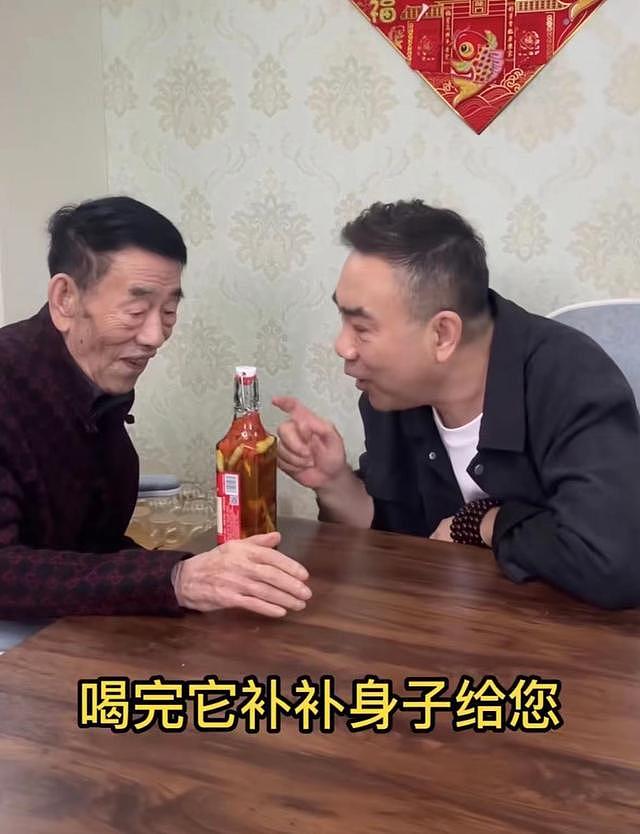 91岁杨少华公开寻老伴，明示杨仪自己需要人，在家喝西洋参补身子 - 2