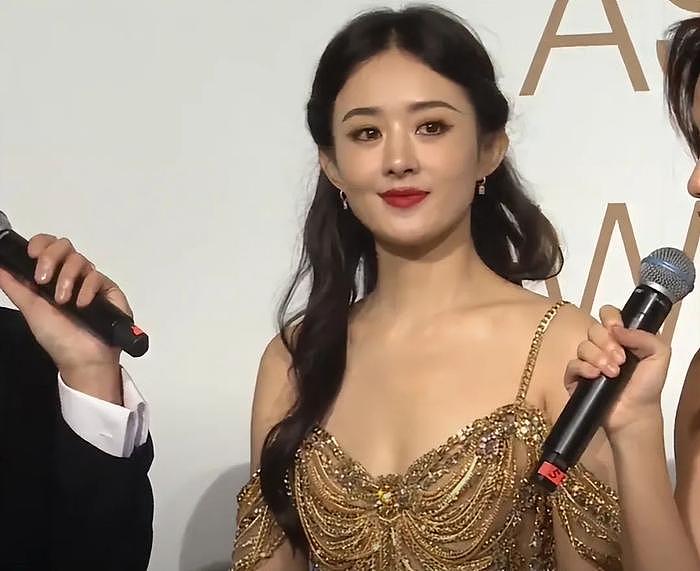 亚洲电影大奖这一夜，赵丽颖尴尬溢出屏幕了…… - 11