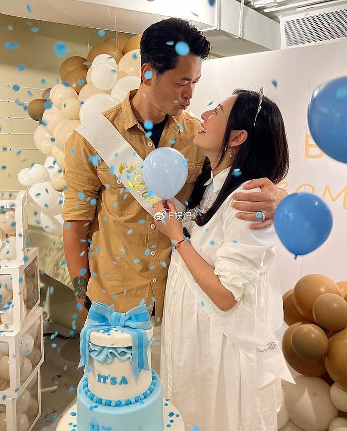 江若琳夫妇举办迎婴派对宣布怀儿子 夫妻俩嘴对嘴亲吻很甜蜜 - 3