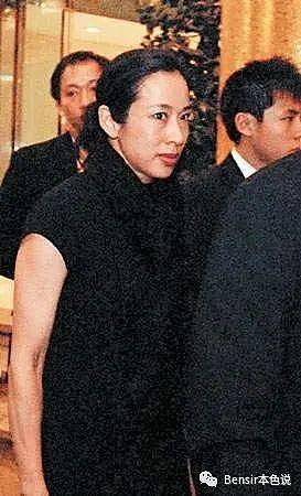 女性进步血泪史：家和万事兴，霍家四代女主人诠释豪门崛起的秘密 - 26