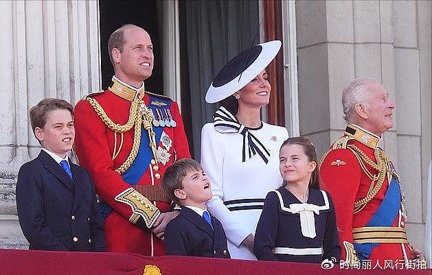 凯特王妃终于来了！带王室三宝出席庆典，穿白裙亮相瘦得让人心疼 - 11
