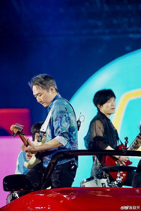 据台媒，五月天和经纪公司相信音乐向403台湾大地震花莲灾区捐款500万… - 4