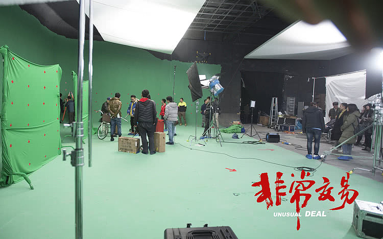 姜武、小沈阳主演《非常交易》获第二届亚洲华语电影节最佳故事片 - 3