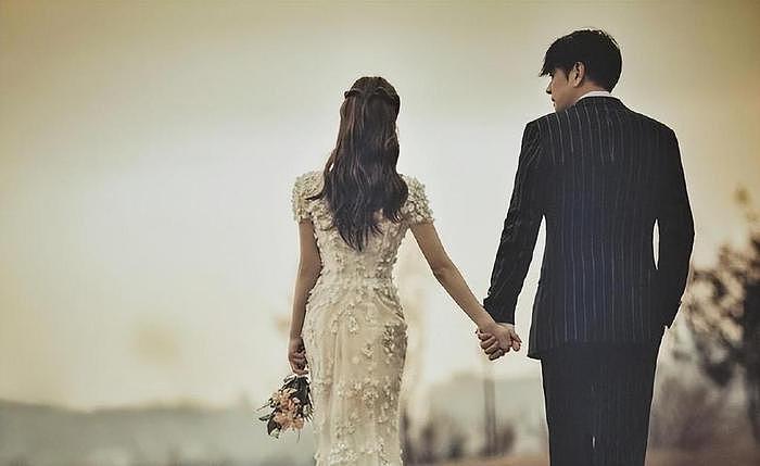 韩国知名男星，首次公开妻子的年龄，比自己小19岁 - 4