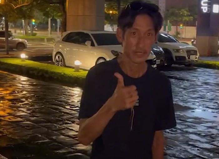 46岁台湾男星跪求工作，母亲自杀不认尸，网友劝他来大陆找出路 - 7