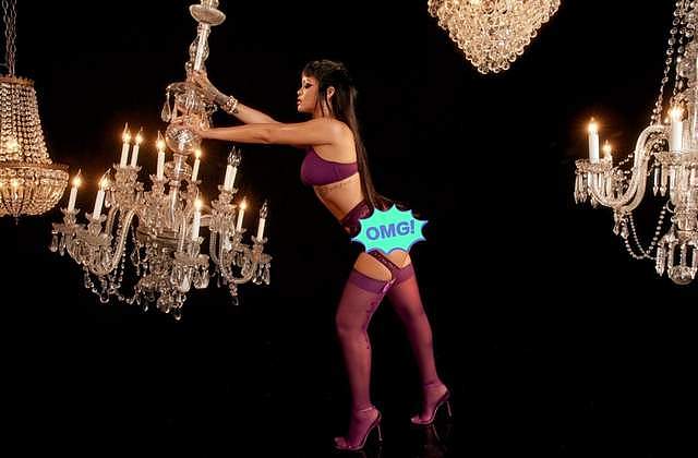 33岁蕾哈娜拍性感内衣写真，身姿妖娆太撩人，紫色丝袜更显妩媚 - 3