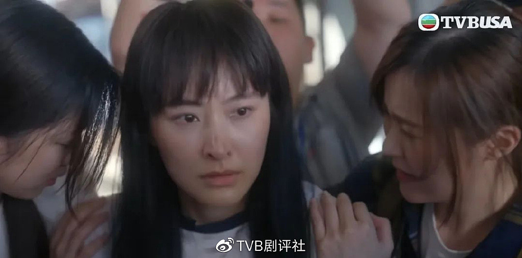 TVB台庆剧《美丽战场》备受争议，导演正面回应网友质疑 - 6