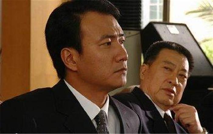 9.4分的《岁月》，讲透了中国官场的人情世故，考公人值得一看 - 8