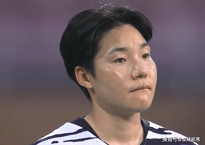 2-3被绝杀！韩国队遭超级翻盘，球员眼眶含泪，水庆霞被抛起庆祝 - 5