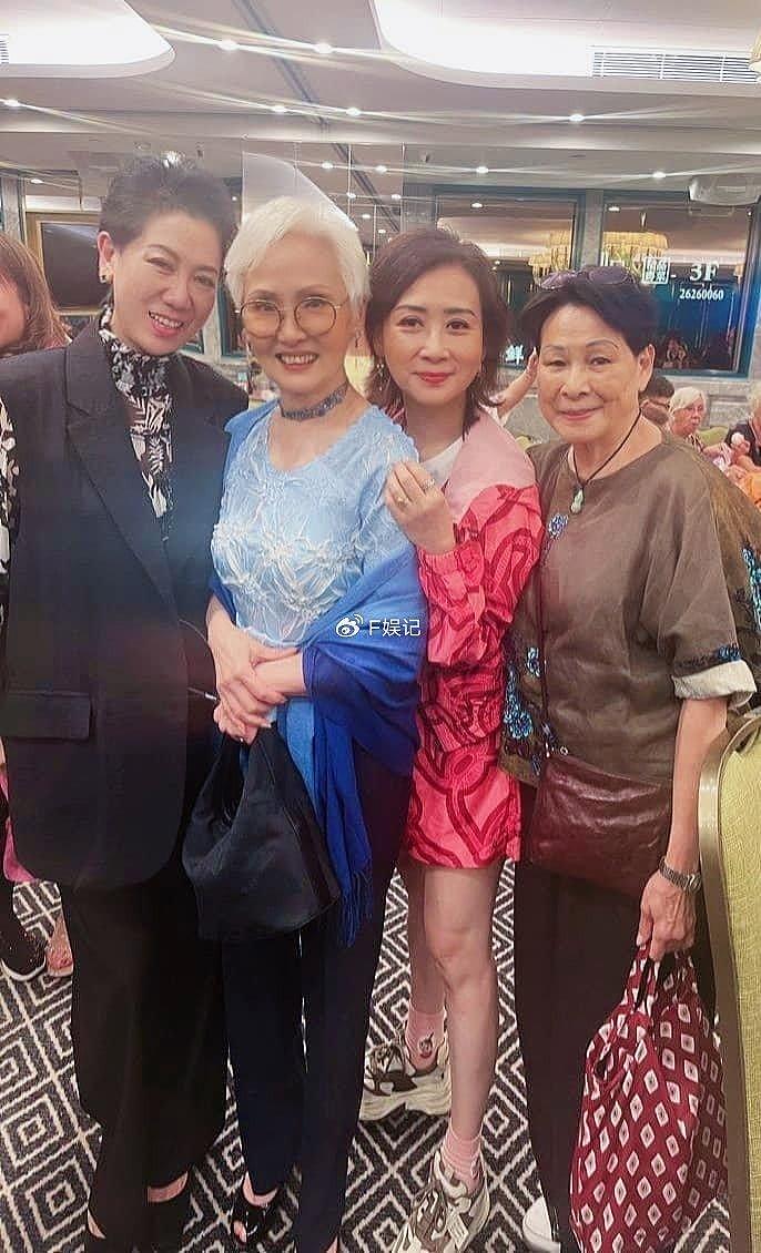 TVB老戏骨雪妮罕见现身出席聚会 退休养病3年如今精神焕发 - 6
