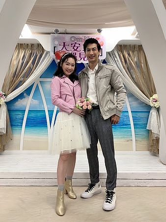 45岁王俐人自曝结婚，与小7岁男友交往1年多，男方曾在厕所求婚 - 4