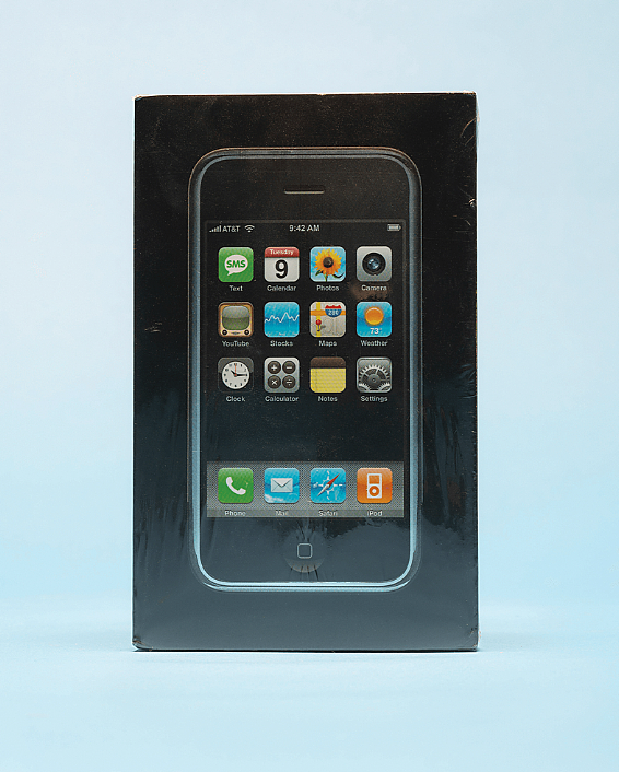 15年“陈酿”的未拆封苹果初代iPhone拍卖出24万元 - 1