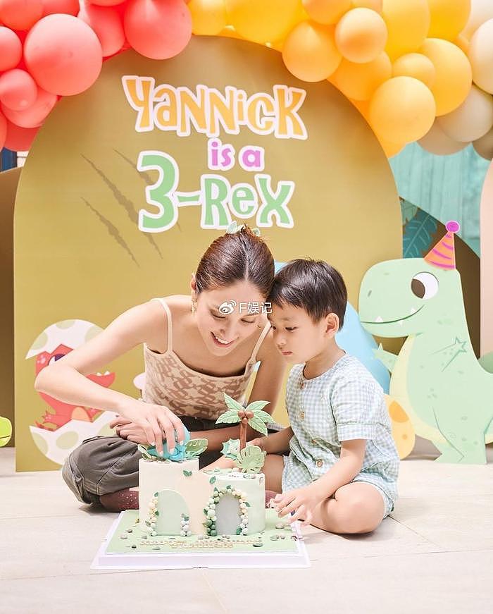郑嘉颖陈凯琳为二儿子开派对庆祝3岁生日 一家人拍下温馨全家福 - 8